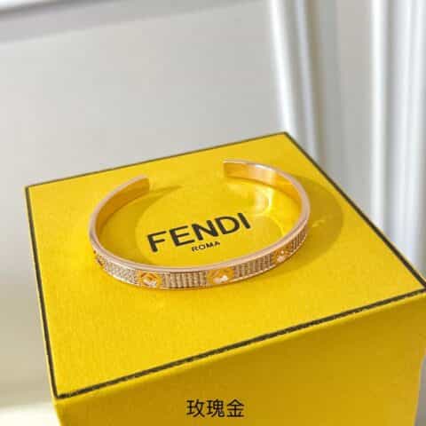 新款 FENDI芬迪F字母满天星开口手镯