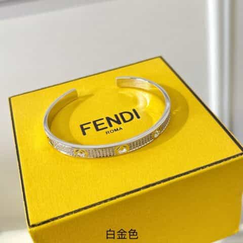 新款 FENDI芬迪F字母满天星开口手镯