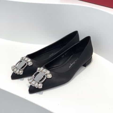 SF salvatore Ferraga*o  菲拉*慕全新钻扣尖头平底单鞋