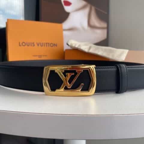 LV/路易威登   精致自动金属扣，双面进口牛皮3.5cm腰带