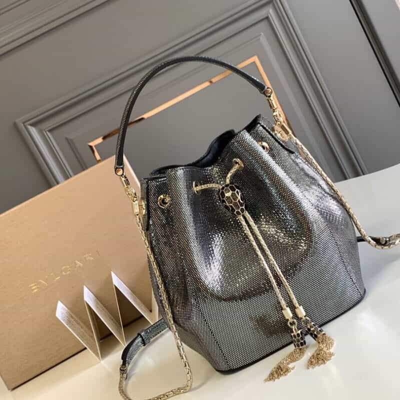 BVLGARI宝格丽"Sprpenti Forever "钻石炭灰金属质感水蛇皮水桶包287436