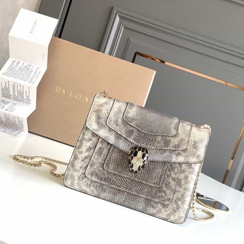 BVLGARI宝格丽"Sprpenti Forever "乳蛋白石色金属质感水蛇皮肩背包61879