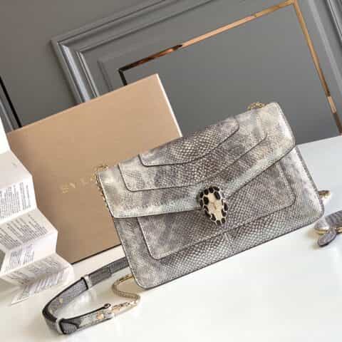 BVLGARI宝格丽"Sprpenti Forever "乳蛋白石色金属质感水蛇皮肩背包61885