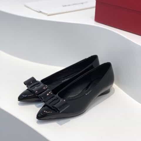 SF salvatore Ferraga*o  菲拉*慕最新糖果色走秀款尖头浅口Viva芭蕾舞鞋