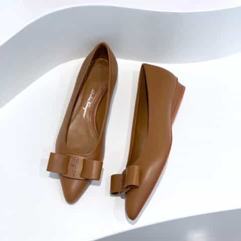 SF salvatore Ferraga*o  菲拉*慕最新糖果色走秀款尖头浅口Viva芭蕾舞鞋