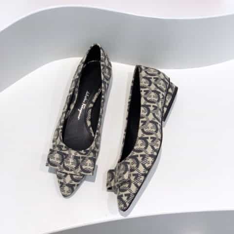 SF salvatore Ferraga*o  菲拉*慕最新糖果色走秀款尖头浅口Viva芭蕾舞鞋