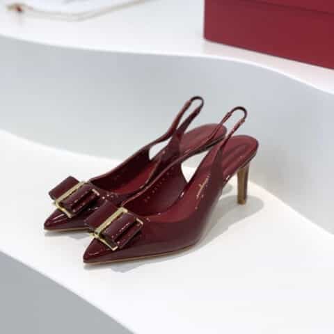 SF salvatore Ferraga*o  菲拉*慕最新款尖头叠层蝴蝶结中跟细跟后空凉鞋