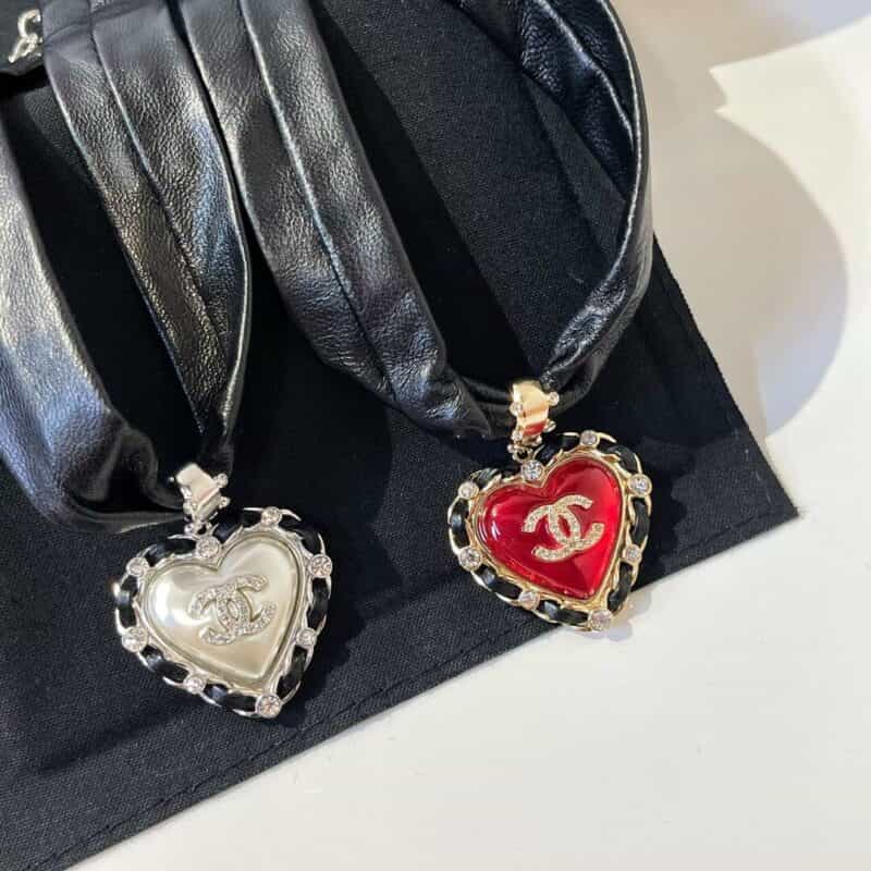 2021新款CHANEL香奈儿城堡系列双c桃心项链