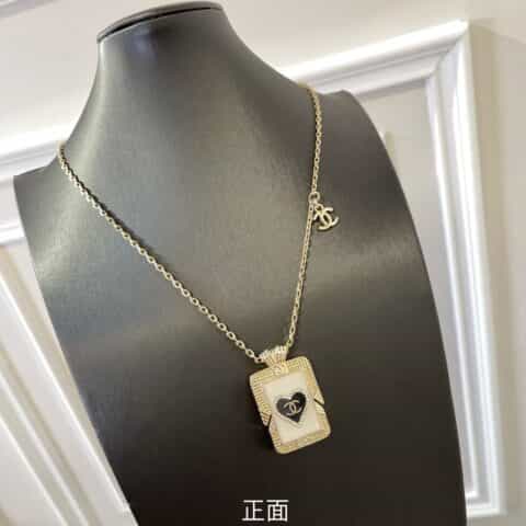 2021新款CHANEL香奈儿城堡系列双面桃心项链