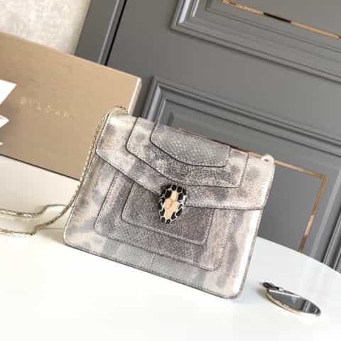 BVLGARI宝格丽粉晶色金属质感水蛇皮斜挎包287086