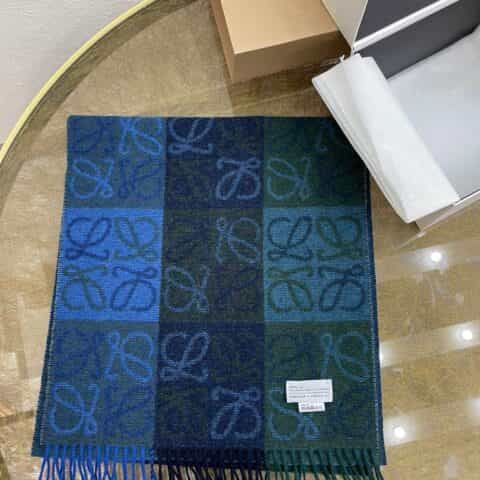 LOEWE罗意威90%羊毛+10%羊绒Anagram 老花围巾