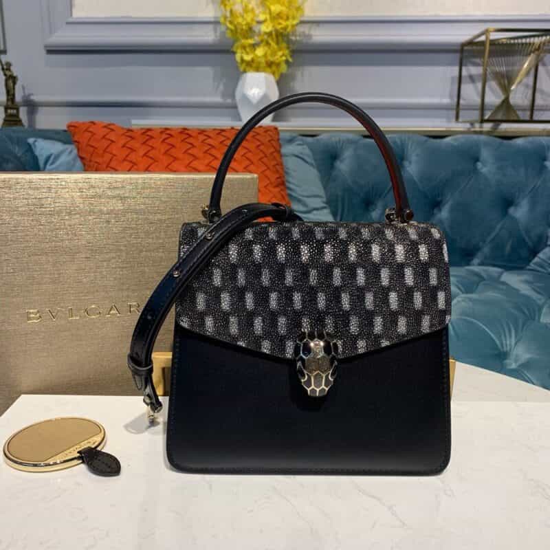 BVLGARI宝格丽几何珍珠鱼皮SERPENTI FOREVER 系列手提包38329