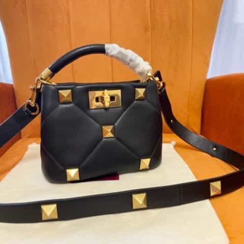 Valentino华伦天奴顶级羊皮大钉系列水桶包0199