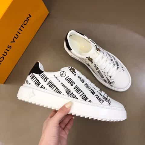 LV/路易威登   平纹小牛皮制成厚底情侣运动鞋