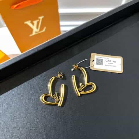 Louis Vuitton 路易威登 lv字母桃心项链耳环