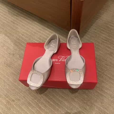 Roger Vivier   RV 经典中空Chips水钻单鞋