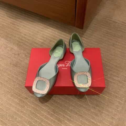 Roger Vivier   RV 经典中空Chips水钻单鞋
