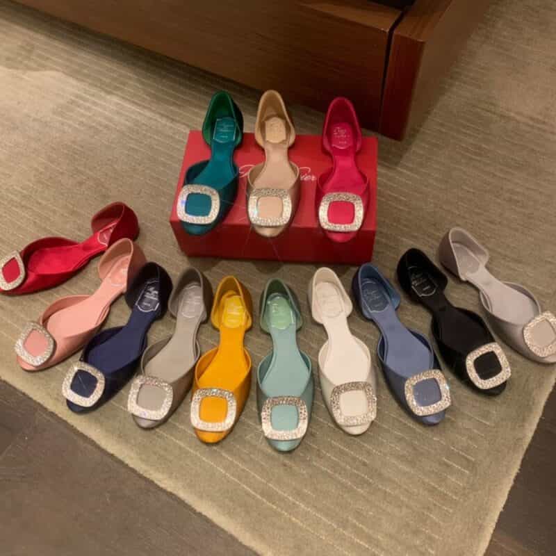 Roger Vivier   RV 经典中空Chips水钻单鞋
