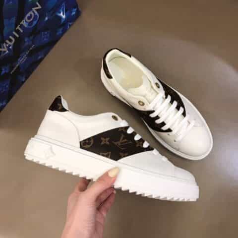 LV/路易威登   进口牛皮材质经典奢牌男士运动休闲鞋