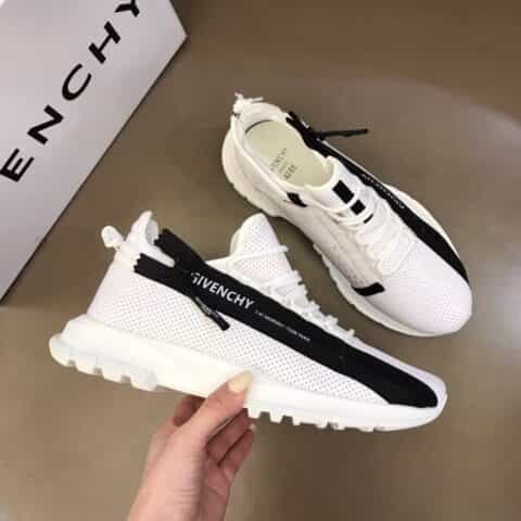 GIVENCHY纪梵希   头层牛皮材质低帮气垫运动鞋