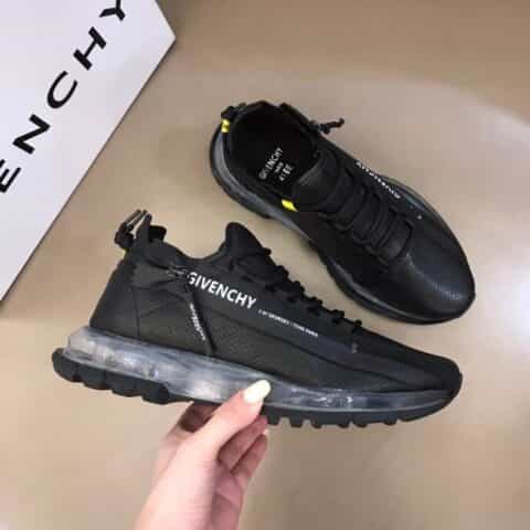 GIVENCHY纪梵希   头层牛皮材质低帮气垫运动鞋