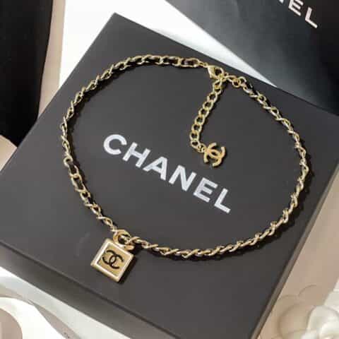 2021新款CHANEL香奈儿双c正方形黑皮绳项链颈链