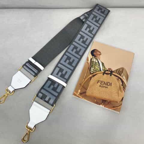 FENDI芬迪FFLogo标志性宽肩带907