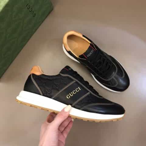 GUCCI古驰    进口压纹小牛皮G家男士GG运动鞋