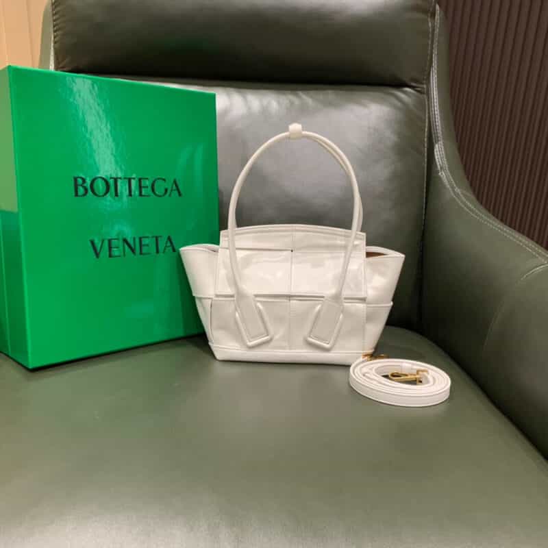 Bottega Veneta Arco29 Bag 666873油腊皮白色