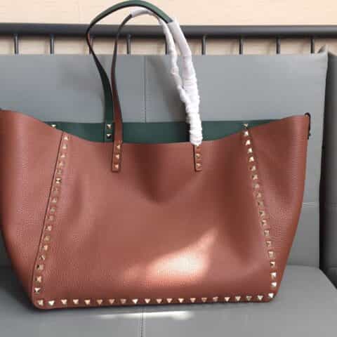 Valentino华伦天奴小牛皮大LOGO水桶包1122