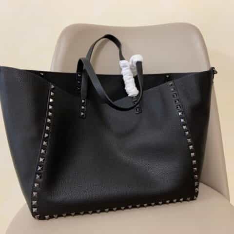 Valentino华伦天奴小牛皮大LOGO水桶包1122