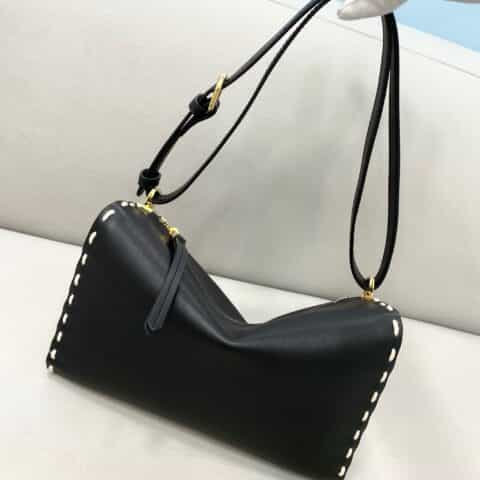 FENDI芬迪牛皮FD全新三角造型手袋8388