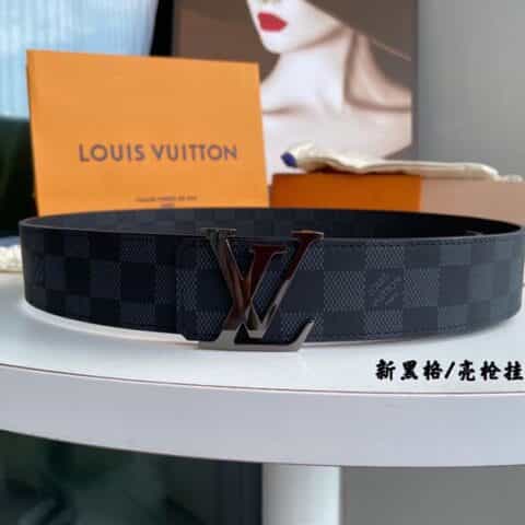 LV/路易威登  字母logo金属进口牛皮男士腰带40mm