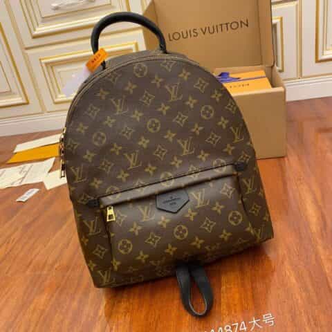 Louis Vuitton LV Palm Springs 中号双肩包 M44874