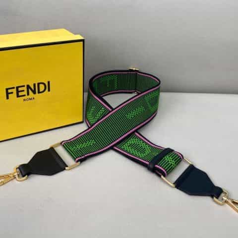 FENDI芬迪字母LOGO标志性宽版肩带908