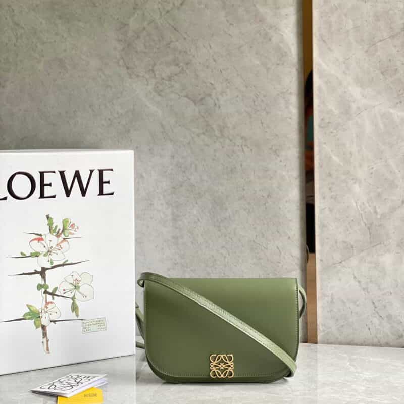 LOEWE罗意威 最新款Goya Bag Mini风琴包 0667牛油果绿