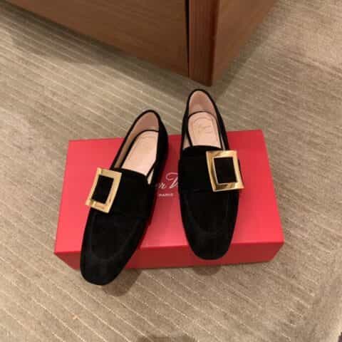 Roger vivier  钻扣与金属扣珍珠牛皮RV乐福鞋