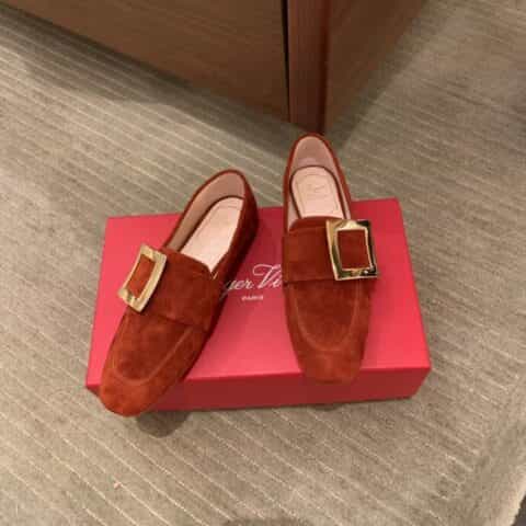 Roger vivier  钻扣与金属扣珍珠牛皮RV乐福鞋