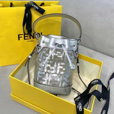 FENDI芬迪手工缝制珠片银色水桶包037