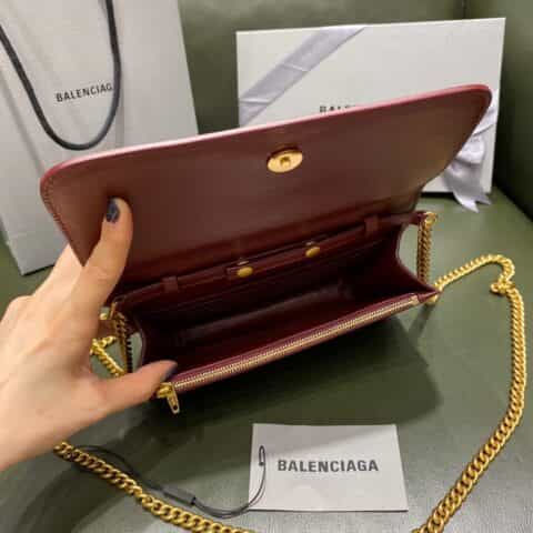 Balenciaga B wallet on chain 豆腐包 593615鳄鱼纹酒红色金扣