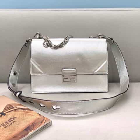 FENDI芬迪进口小牛皮KAN U bag手袋0506BL 0506BS