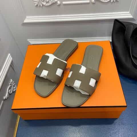 HERMES-爱马仕  原版意大利进口高密度真皮大底H家新做法经典拖鞋