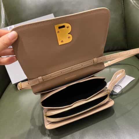 Balenciaga B.Small Bag 豆腐包 618156平纹杏色金扣