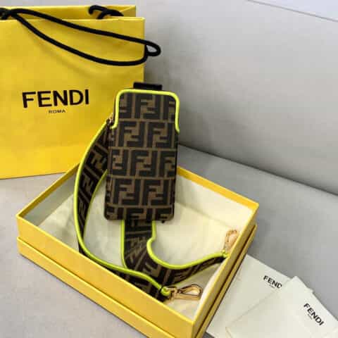 FENDI芬迪多功能长款肩带手机袋90cm