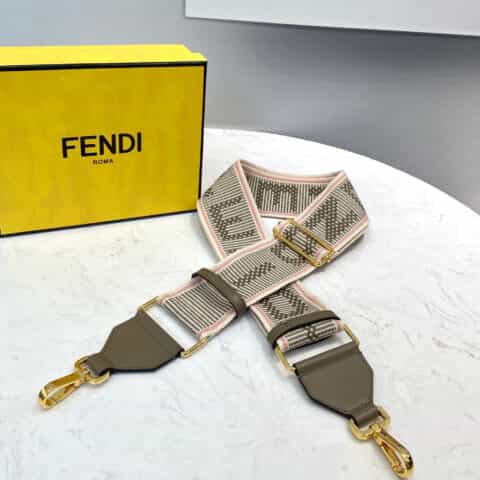 FENDI芬迪字母LOGO标志性宽版肩带908
