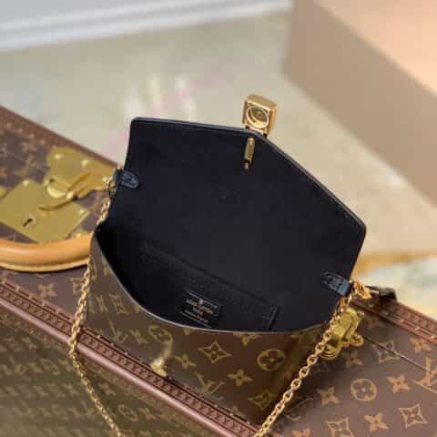 Louis Vuitton LV Padlock on Strap 腋下包 M80559黑色