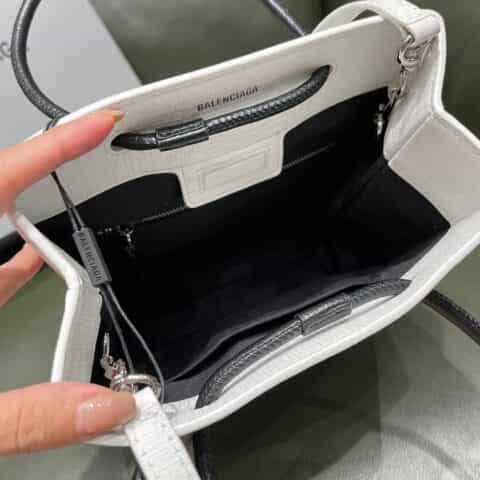 Balenciaga Shopping Bag 牛皮购物纸袋包 572411白色