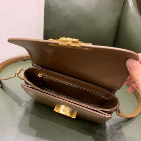 Celine思琳 Teen Triomphe Bag 188423焦糖色