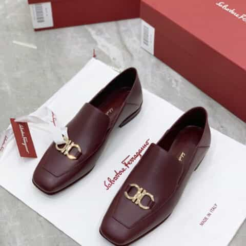 SF salvatore Ferraga*o  菲拉*慕GANCINI马蹄扣小方头可踩跟乐福鞋