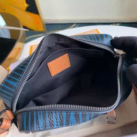 Louis Vuitton LV VOLGA ON STRAP 相机包 M69688